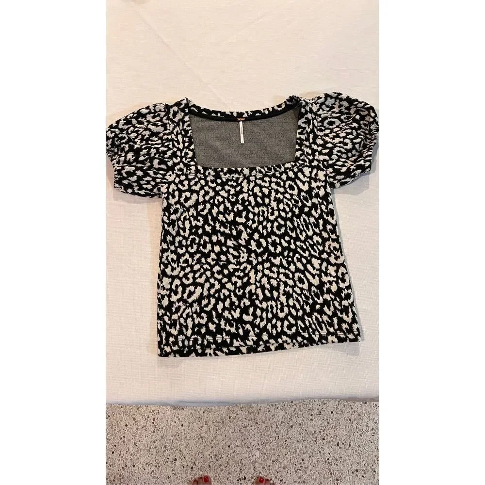 Free People Women's Animal Print Puff Sleeve Square Neck Blouse Top Black Small
